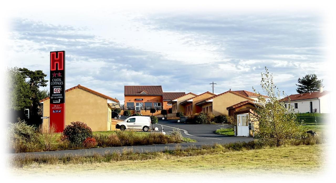 Hôtel Cantal Cottages Saint-Georges (Cantal) Exterior foto